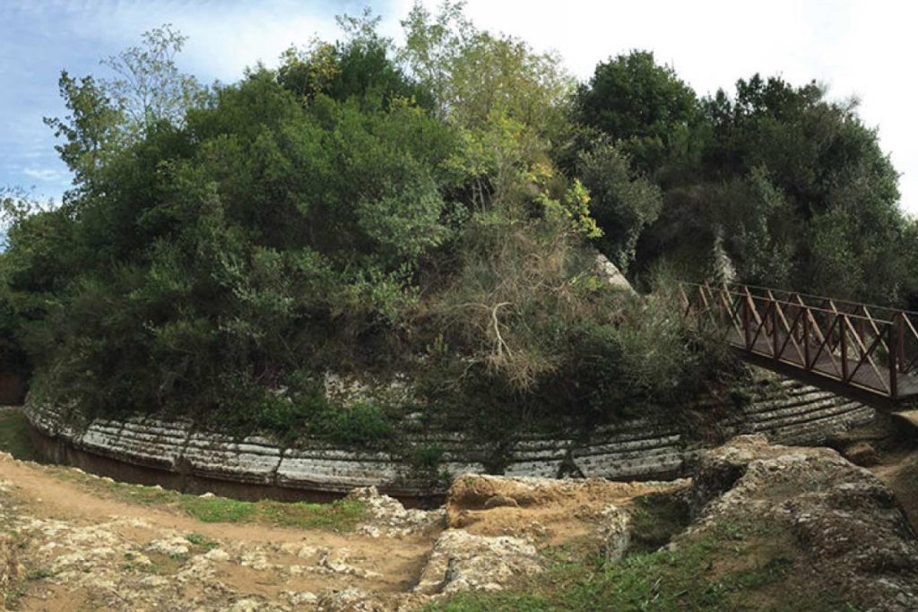 Who were the Etruscans? cerveteri tumuli