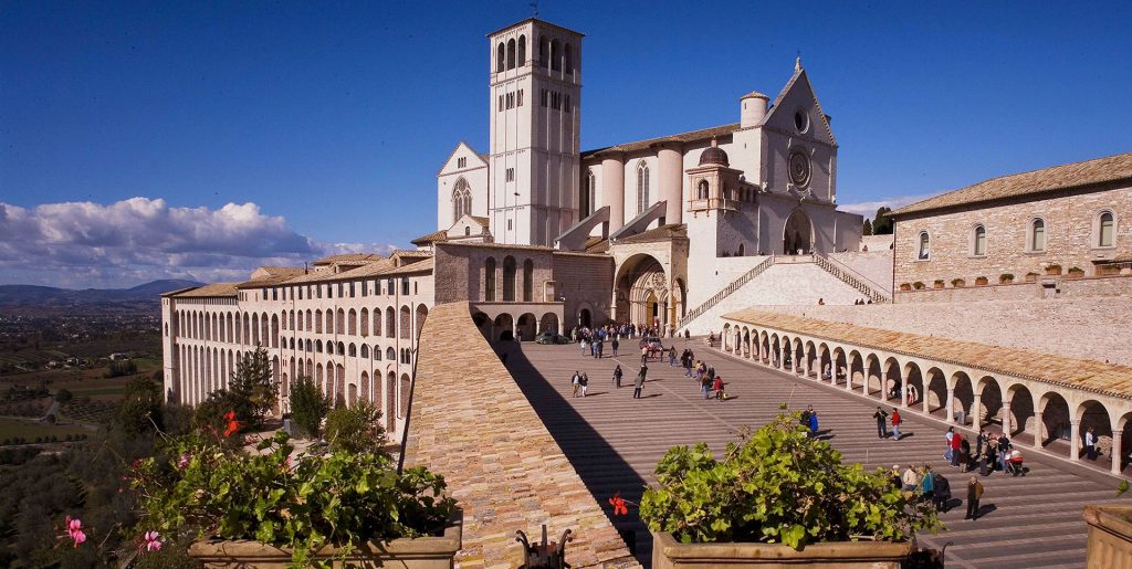 Our top 10 churches of Italy Basilica of St Francis (Assisi)- Italian churches