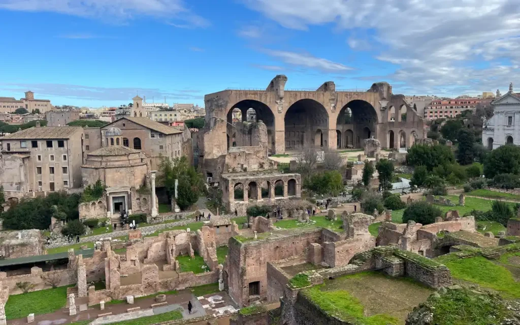 The Domus Tiberiana has re-opened after 50 years, and it's amazing Domus Tiberiana