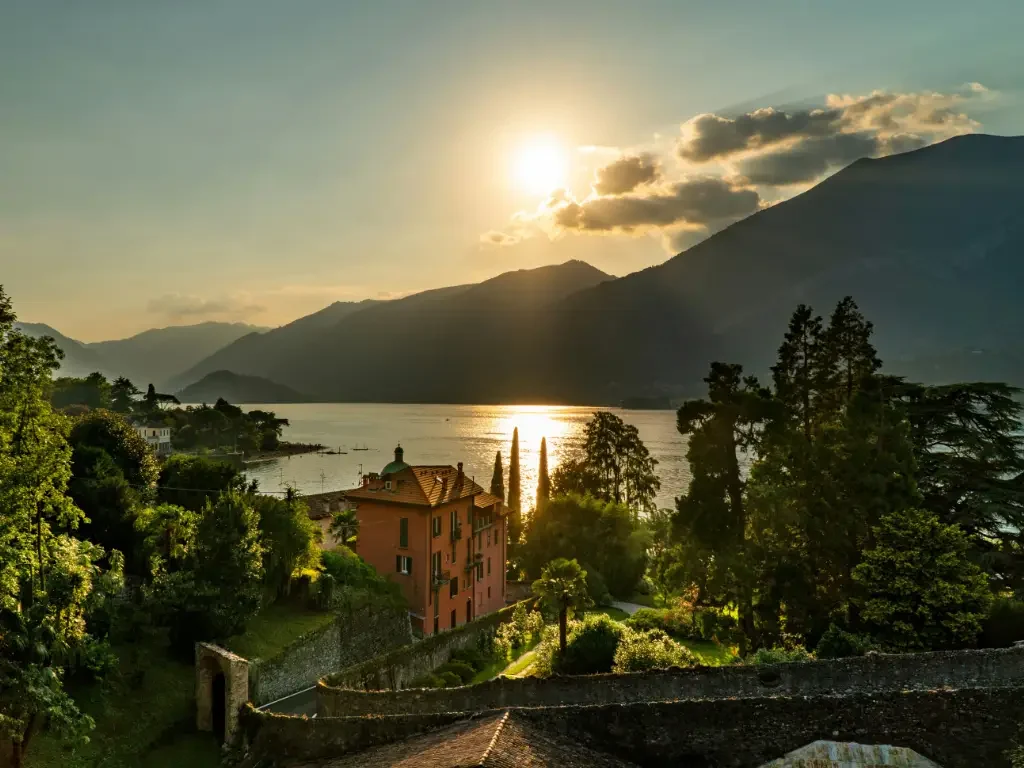 Lake Como Private Boat Tour from Milan: Luxury VIP Experience Lake Como tour 4
